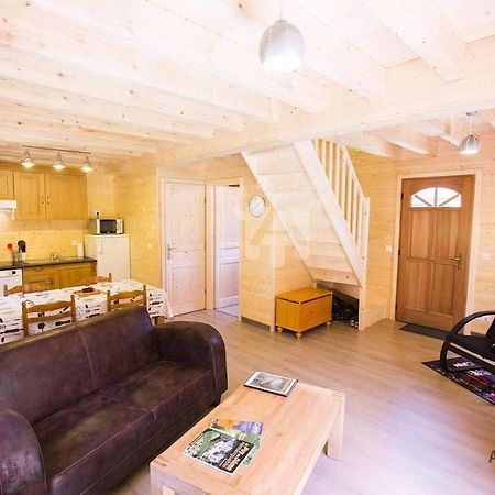 Chalet Des Noisettes Murol Bagian luar foto