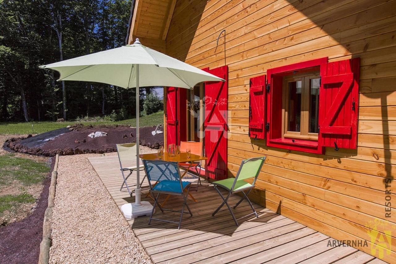 Chalet Des Noisettes Murol Bagian luar foto